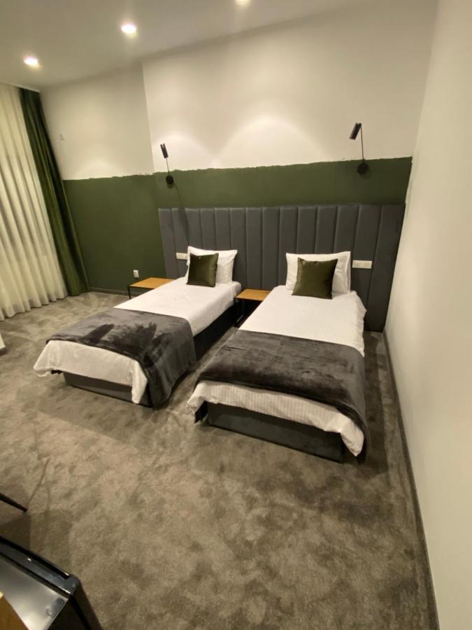 Victoria Rooms Орадя Экстерьер фото