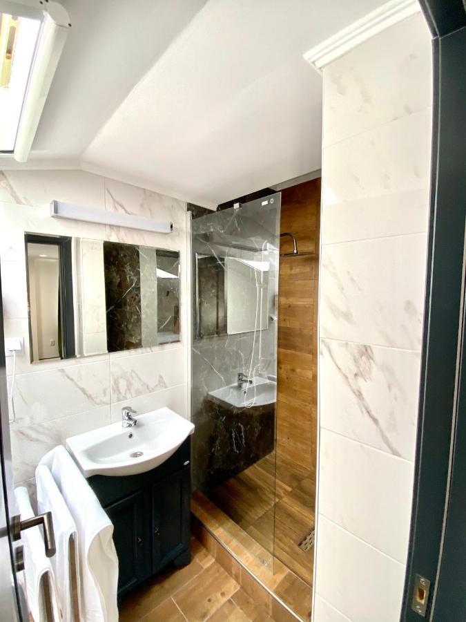 Victoria Rooms Орадя Экстерьер фото